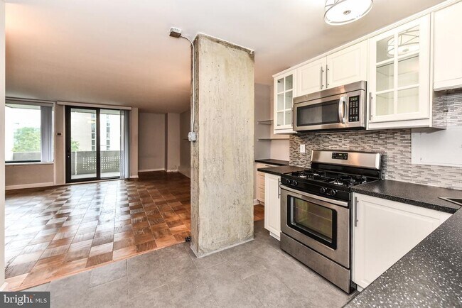 Building Photo - 1250 4th St SW