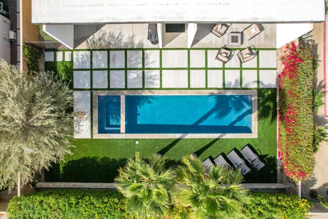 Building Photo - 57572 Salida del Sol