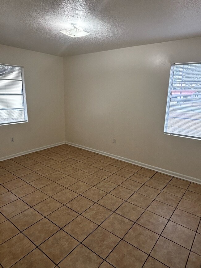 Building Photo - 179 Cherokee Cir