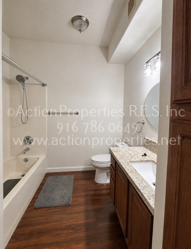 Building Photo - 501 Gibson Dr