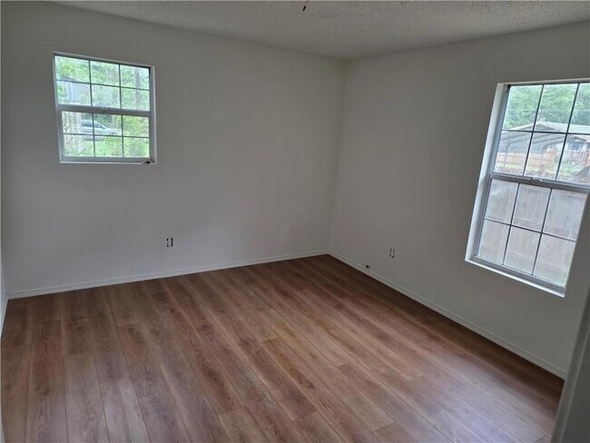 Building Photo - 72475 Jasmine St