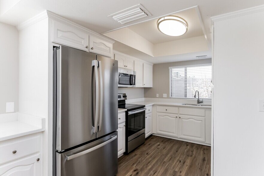 Building Photo - 840 S 21st St