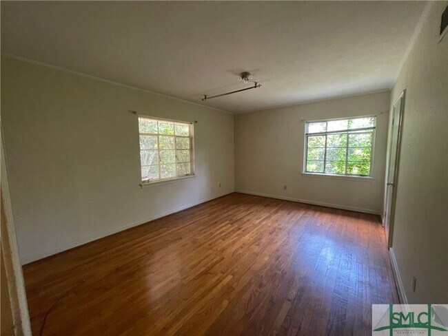 Building Photo - 5525 W Waters Dr