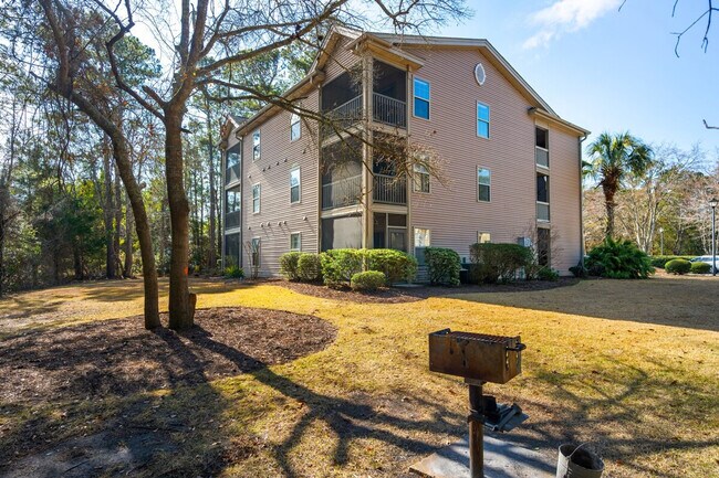 Building Photo - 598 Blue Stem Dr