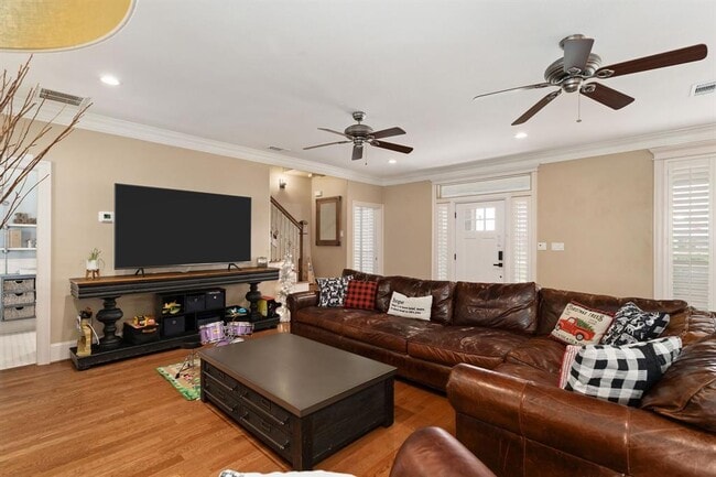 Building Photo - 2963 Settler's Way Dr