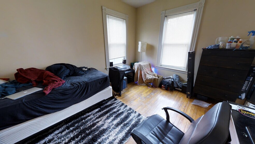 Building Photo - 254 Summer St