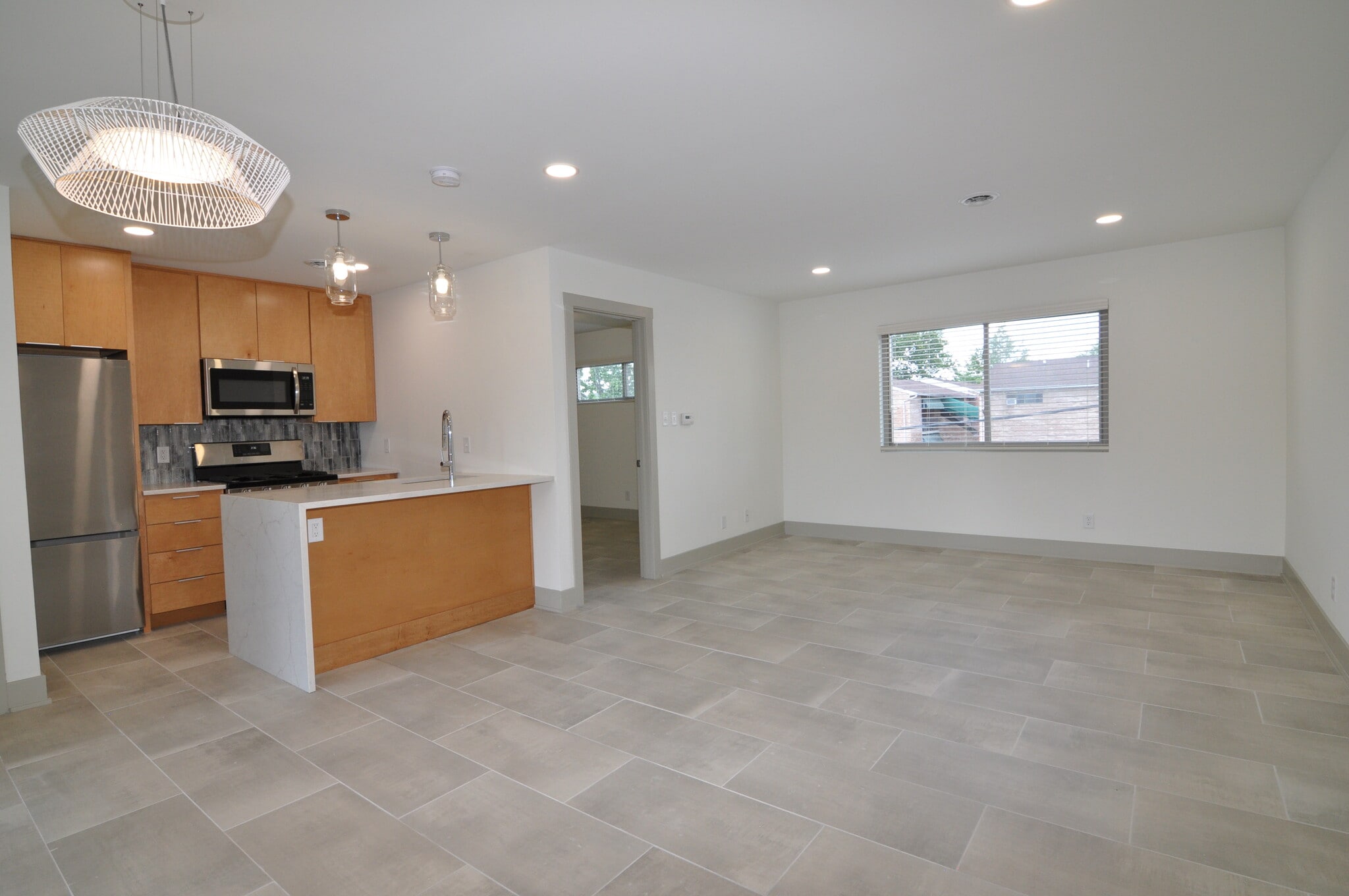 Building Photo - 918 10th Ave
