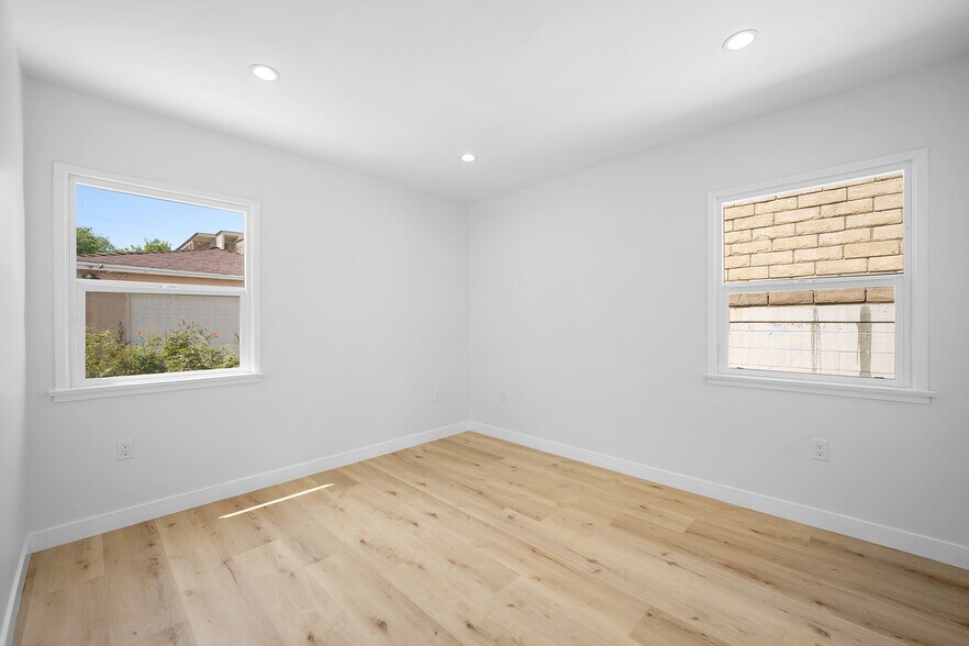 Building Photo - 1025 Linden Ave