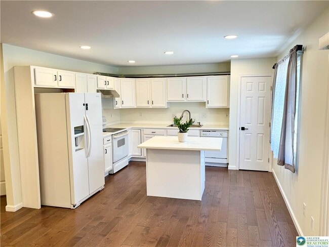 Building Photo - 1319 Mohr Cir