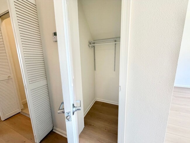 Building Photo - 1151 Wisconsin St