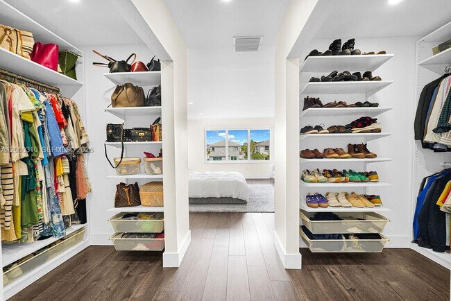 Building Photo - 16373 SW 30th St