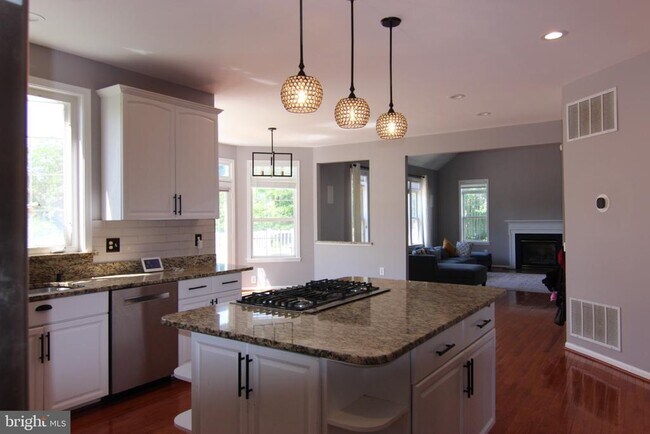 Building Photo - 25783 Fenian Ct