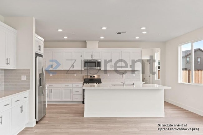 Building Photo - 5418 Paularo Wy