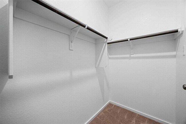 Building Photo - 21464 Austell Pond Dr