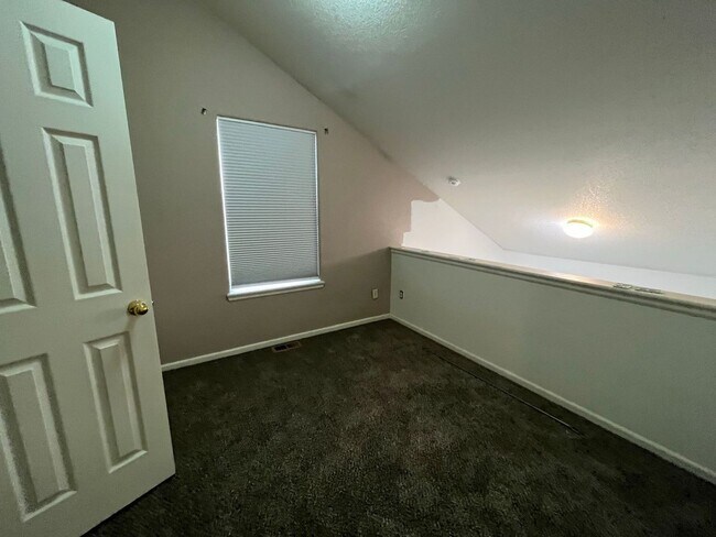 Building Photo - Great Townhome in North Fort Collins
