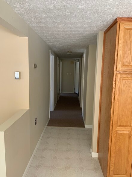 Building Photo - 51 Pelton Hill Rd