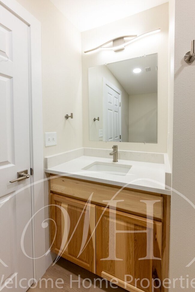 Building Photo - Tranquil Living near Trails and Community College in Walla Walla: Remodeled 1-Bedroom Retreat