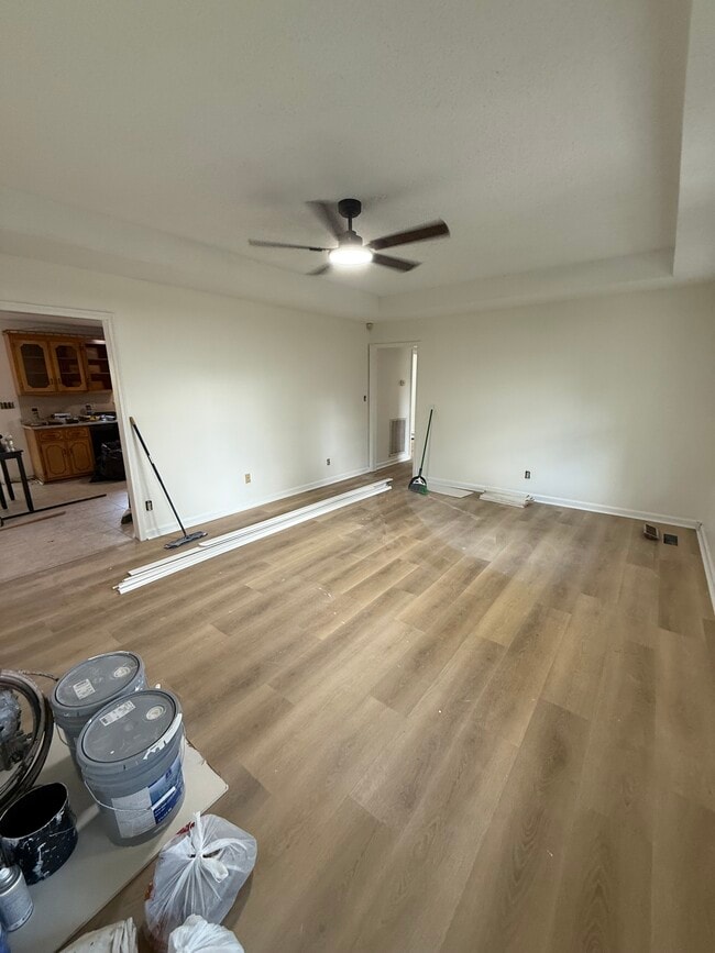 Building Photo - Raney Hill