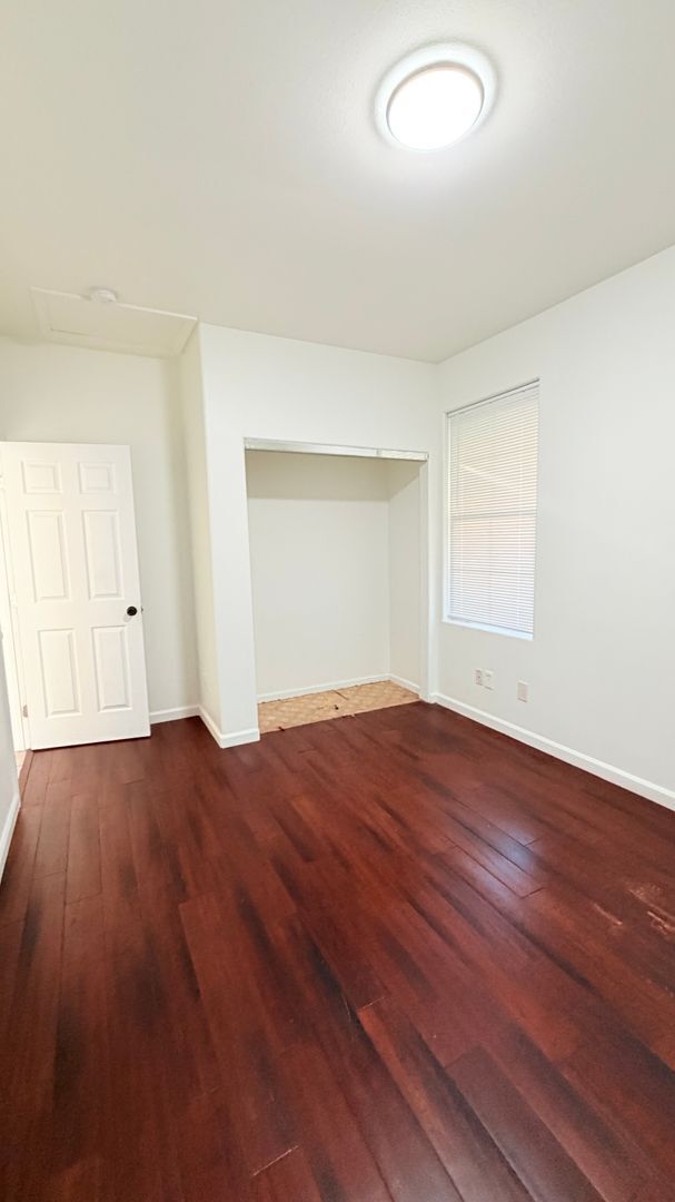 Building Photo - 381 S 37th St