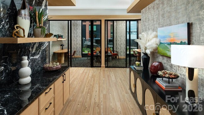 Building Photo - 124 E Kingston Ave