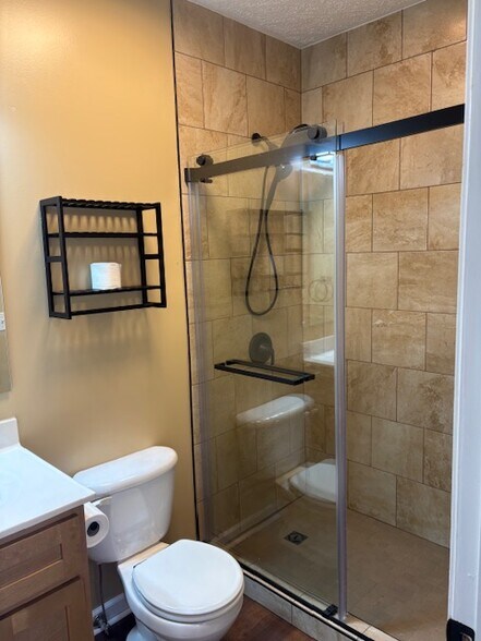 Building Photo - 114 Sutherland Dr