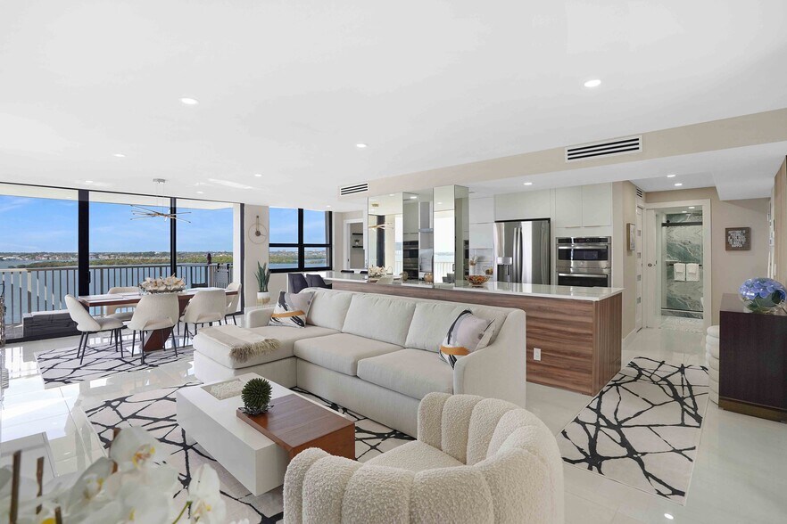 Building Photo - 5480 N Ocean Dr