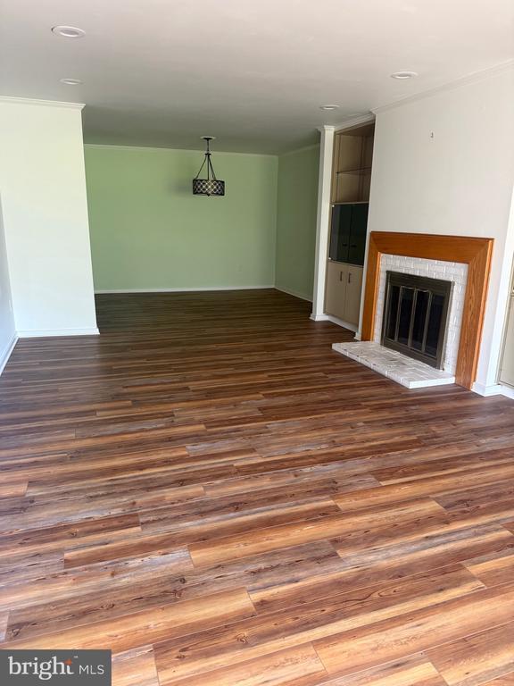 Building Photo - 14 Oak Knoll Dr