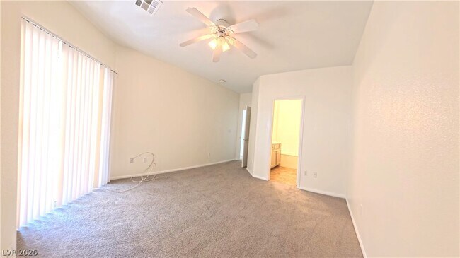 Building Photo - 2050 W Warm Springs Rd