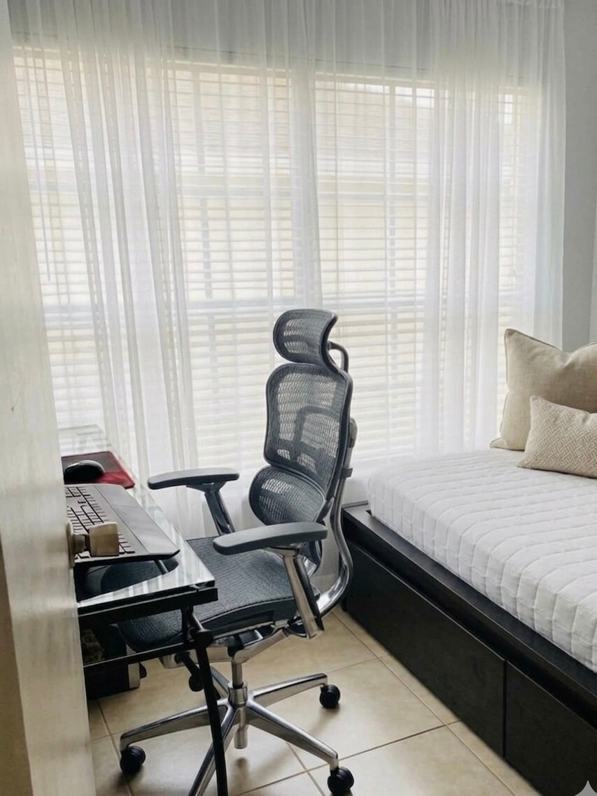 Building Photo - 150 Santa Clara Dr