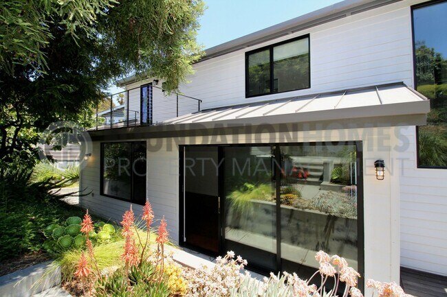 Building Photo - SHORT-TERM - Strawberry Retreat with Bay V...