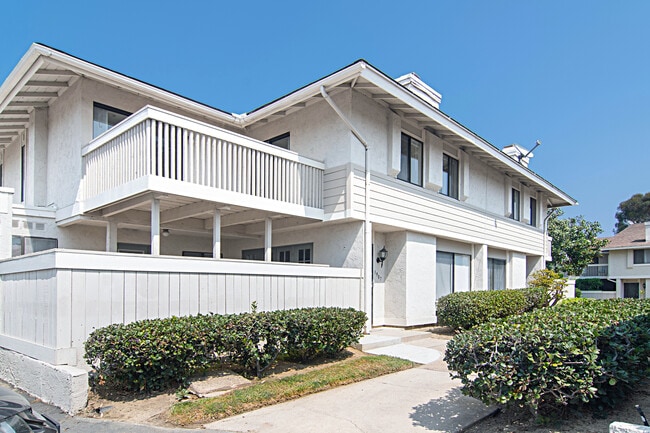 Building Photo - 3987 Camino Lindo