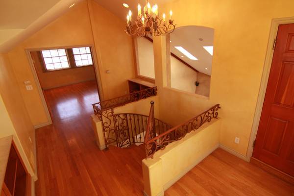 Building Photo - 12707 Califa St