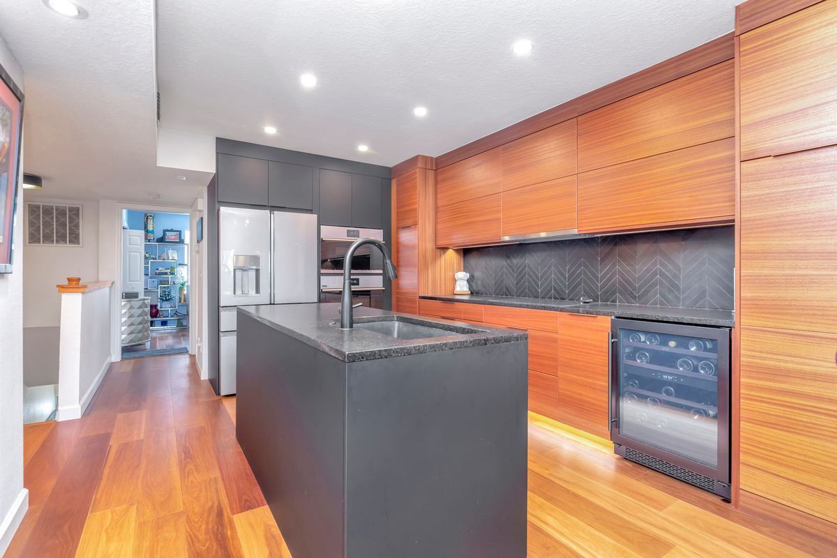 Building Photo - 14767 Seminole Trail