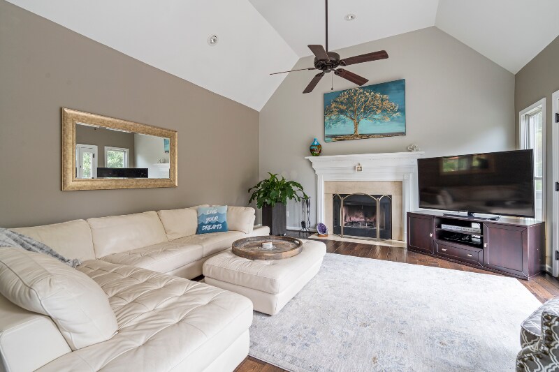 Building Photo - 4548 High Rock Terrace