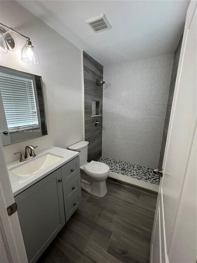 Building Photo - 7319 NW 174th Terrace