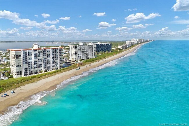 Building Photo - 9940 S Ocean Dr