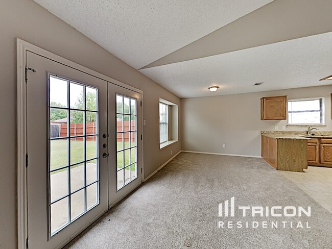 Building Photo - 227 Lemon Dr