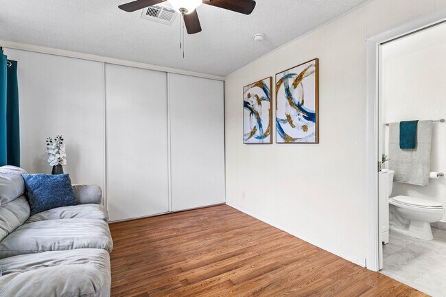 Building Photo - 13899 Via Aurora