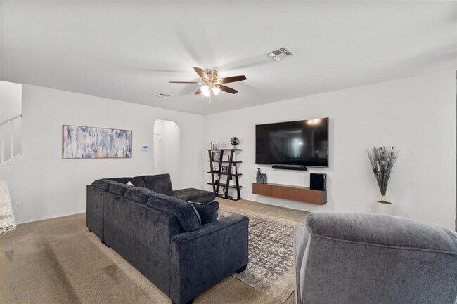 Building Photo - 1208 Ravenside Cove