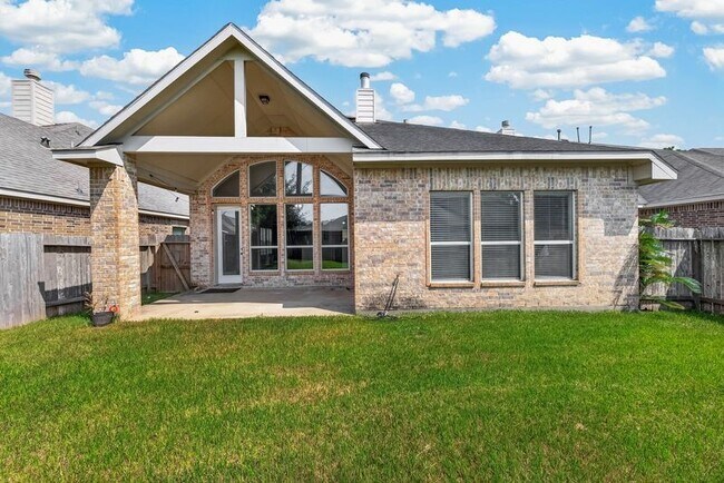Building Photo - 26414 Forest Pine Ln