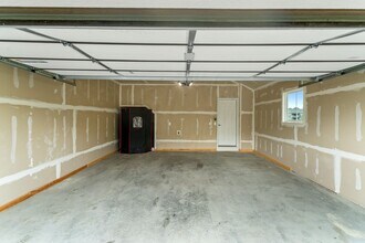 Building Photo - 7555 Devonshire Dr