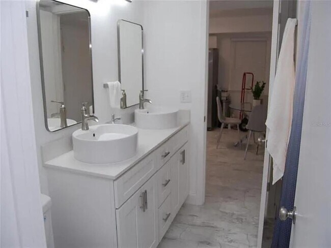 Building Photo - 4904 38th Way S