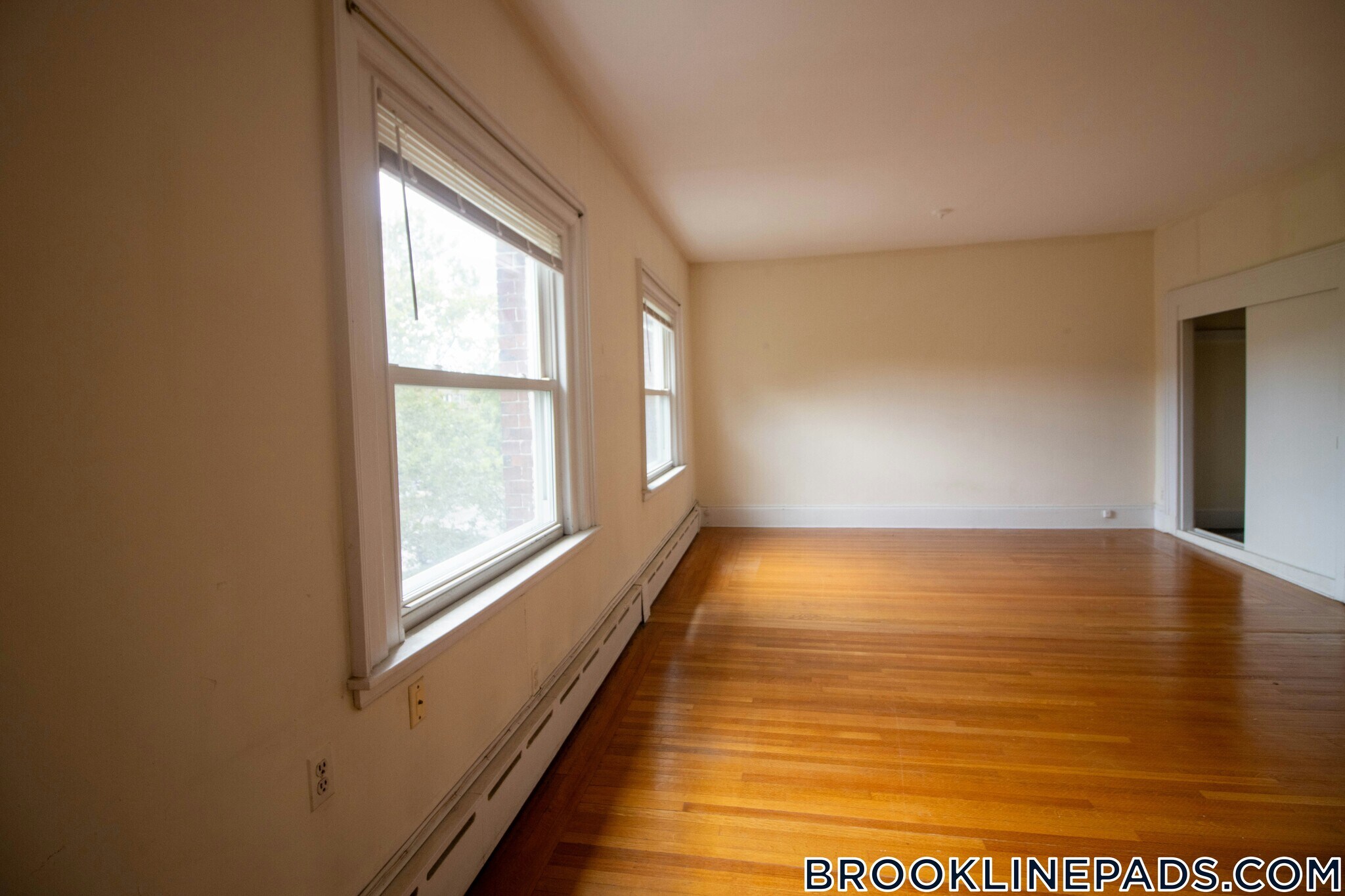 Building Photo - 1712 Beacon St
