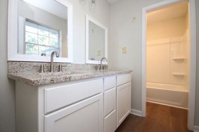 Building Photo - Country Living at Its Best! Renovated 3BR Home on Over an Acre with Sunroom, Fireplace & Room to ...