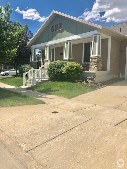 Building Photo - 11769 S Sun Tea Way