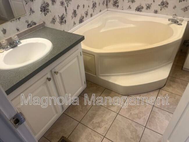 Building Photo - 230 Wilson-Fuller Rd