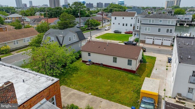 Building Photo - 545 N Connecticut Ave