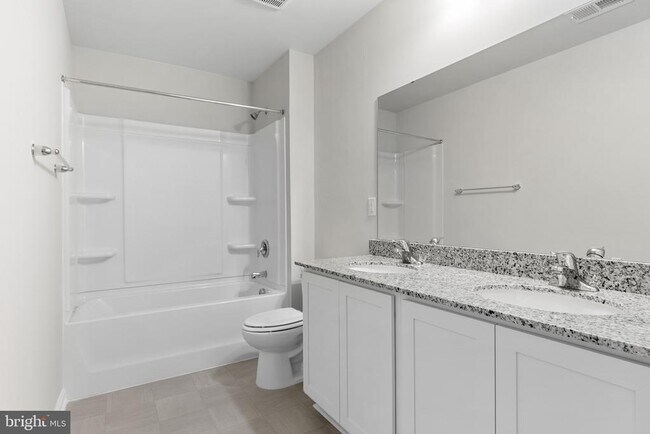 Building Photo - 3210 White Tail Dr