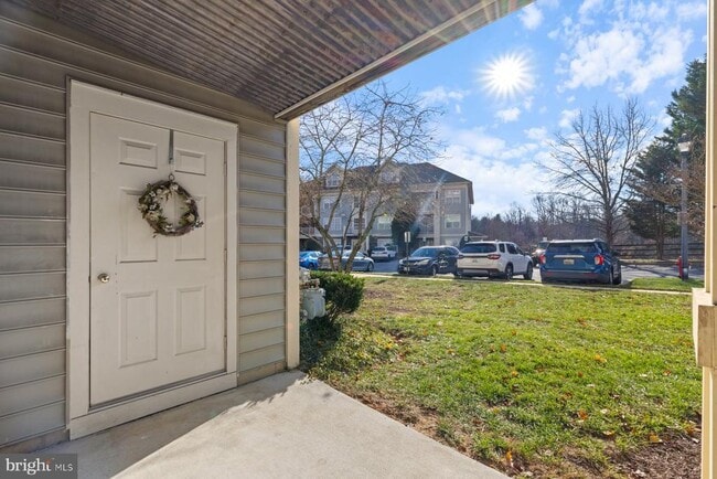 Building Photo - 8901 Stone Creek Pl