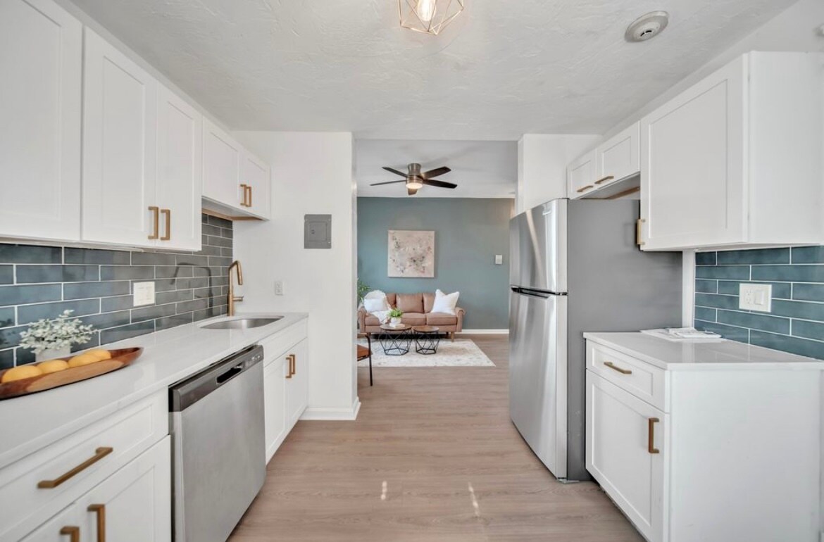Kitchen - 29 Irving St
